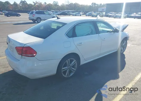 2014 Volkswagen Passat 1.8T Se z USA, uszkodzony, nr VIN 1VWBT7A3XEC036668